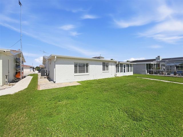 12800 5TH ISLE, Hudson, FL 34667