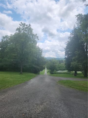 147 Kesler Dr, Cook Twp, PA 15677