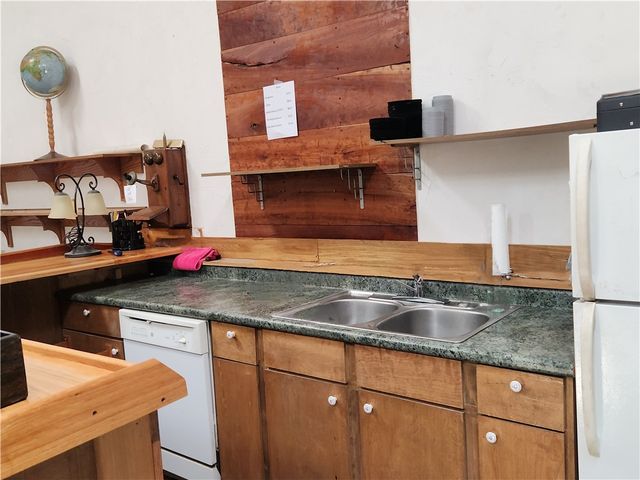 147 Kesler Dr, Cook Twp, PA 15677