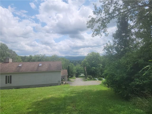 147 Kesler Dr, Cook Twp, PA 15677