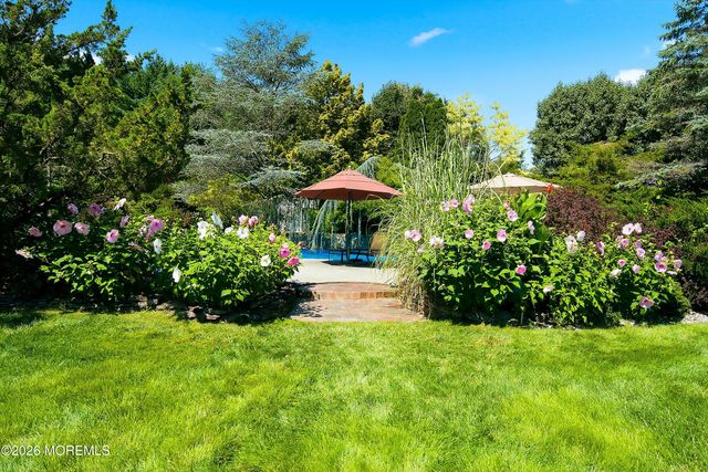 5 Lucas Lane, Millstone, NJ 08510