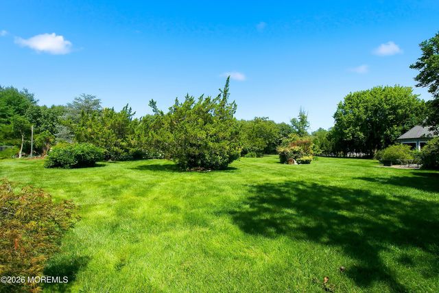5 Lucas Lane, Millstone, NJ 08510
