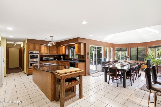 5 Lucas Lane, Millstone, NJ 08510