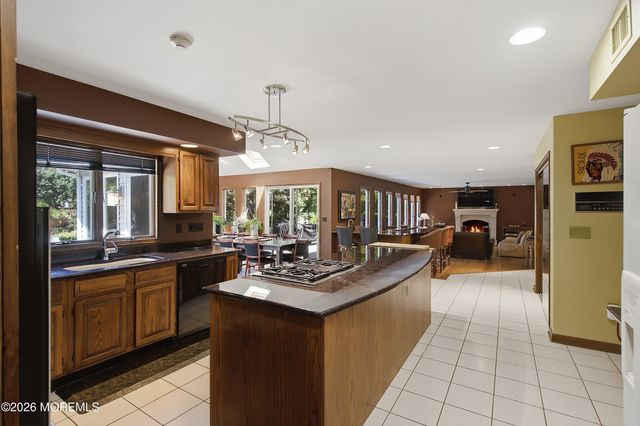 5 Lucas Lane, Millstone, NJ 08510