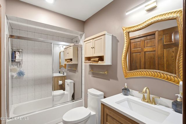 5 Lucas Lane, Millstone, NJ 08510