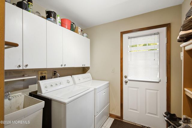 5 Lucas Lane, Millstone, NJ 08510