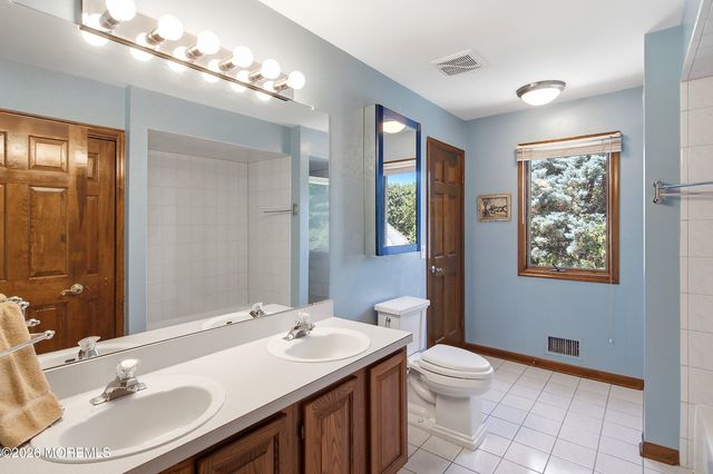 5 Lucas Lane, Millstone, NJ 08510