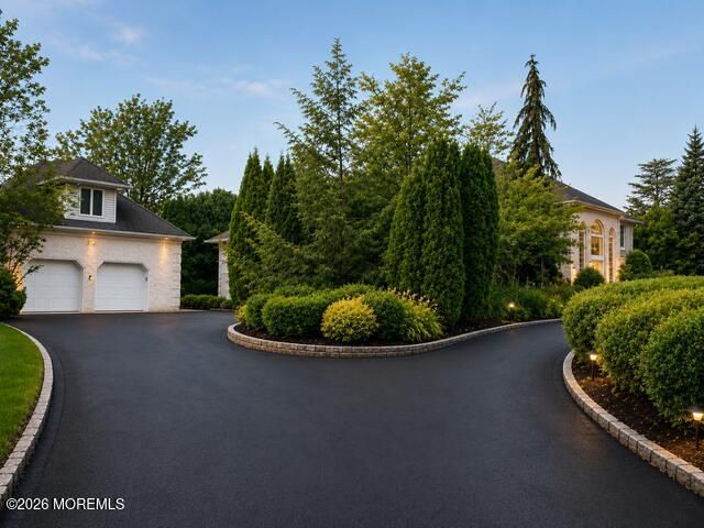 5 Lucas Lane, Millstone, NJ 08510