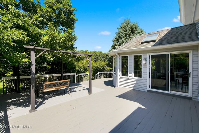 5 Lucas Lane, Millstone, NJ 08510