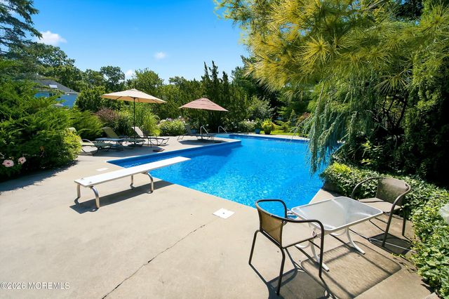 5 Lucas Lane, Millstone, NJ 08510