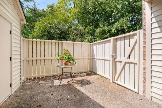418 Westfield Dr, Nashville, TN 37221