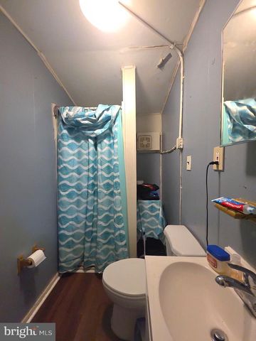 324 E MAIN ST E E, Millville, NJ 08332