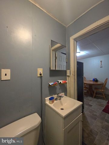 324 E MAIN ST E E, Millville, NJ 08332