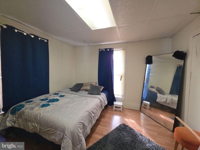 324 E MAIN ST E E, Millville, NJ 08332