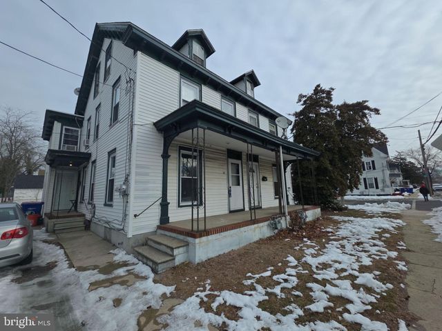 324 E MAIN ST E E, Millville, NJ 08332