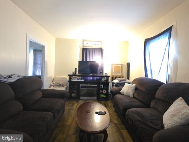 324 E MAIN ST E E, Millville, NJ 08332