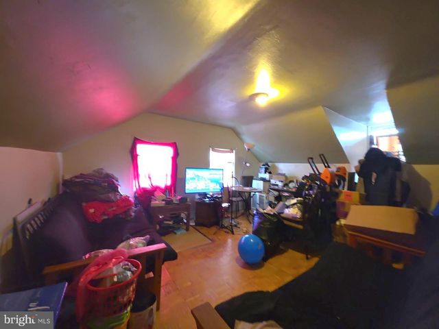 324 E MAIN ST E E, Millville, NJ 08332