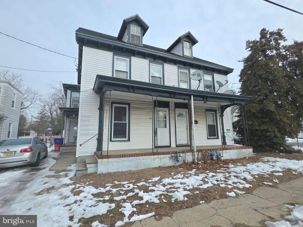 Image 1 of property listing at 324 E MAIN ST E E, Millville, NJ 08332