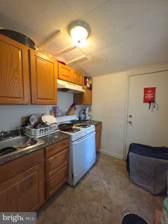 Image 13 of property listing at 324 E MAIN ST E E, Millville, NJ 08332