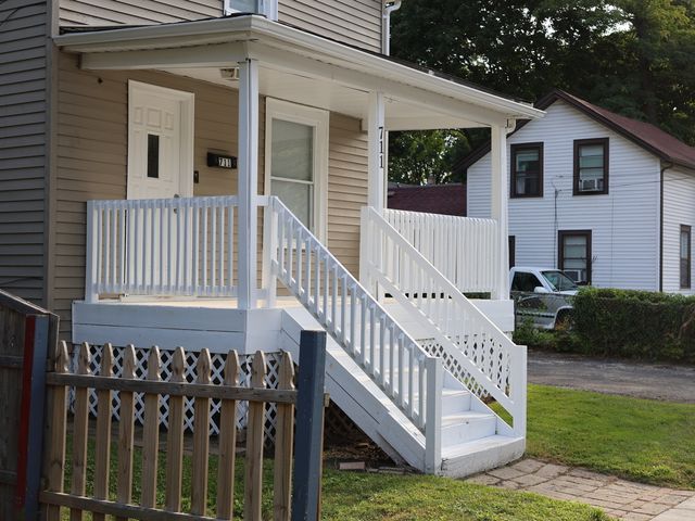 711 Franklin Street, Waukegan, IL 60085