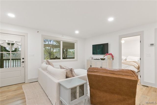 1805 Cypress Cove, Forkland, AL 36740