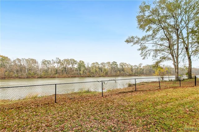 1805 Cypress Cove, Forkland, AL 36740