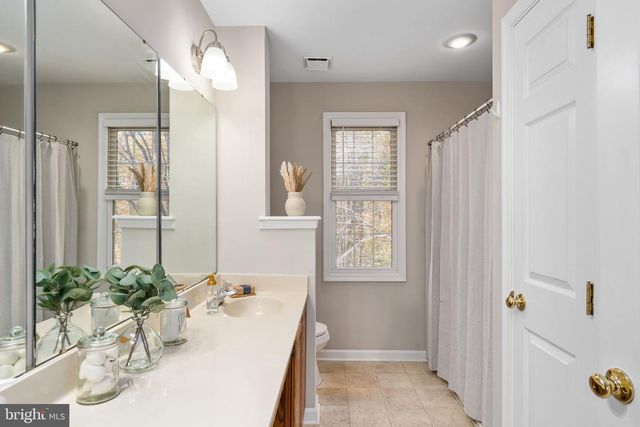 4 ASMEAD PL, Stafford, VA 22554