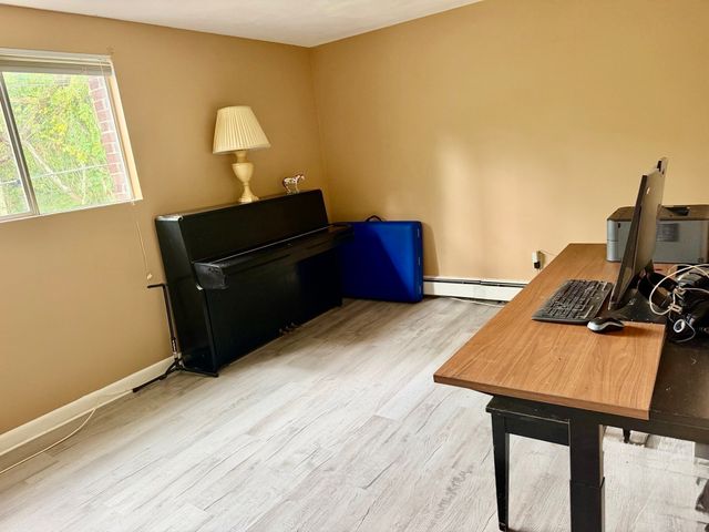 10 Woodcrest Ct 5, Weymouth, MA 02190