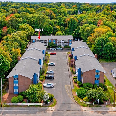 10 Woodcrest Ct 5, Weymouth, MA 02190