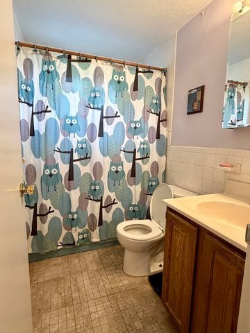 10 Woodcrest Ct 5, Weymouth, MA 02190