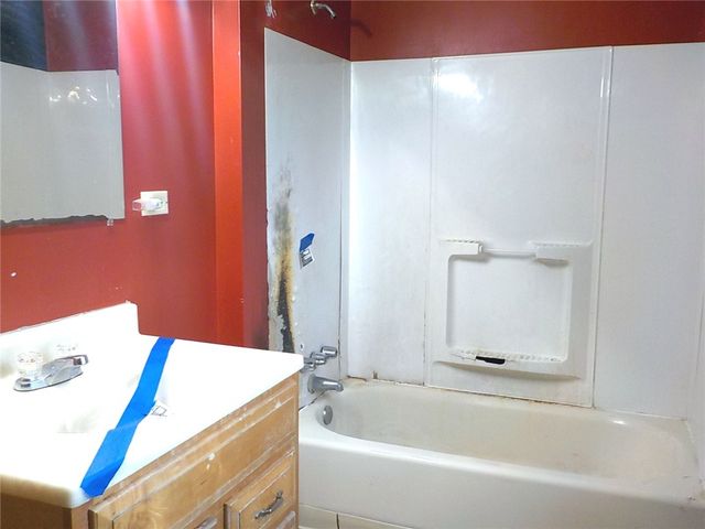 21 Oriole Street, Rochester, NY 14613