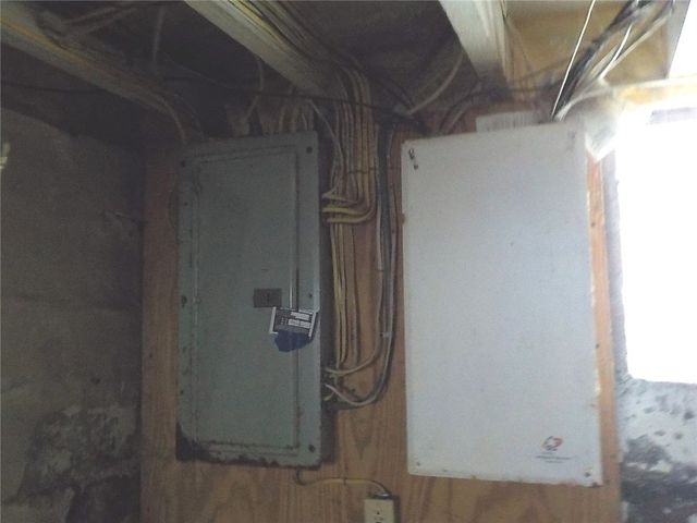 21 Oriole Street, Rochester, NY 14613