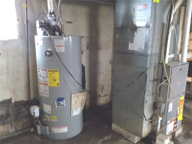 21 Oriole Street, Rochester, NY 14613