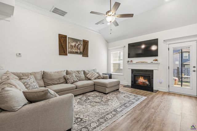 614 Samantha Brooke Way, Bonaire, GA 31005