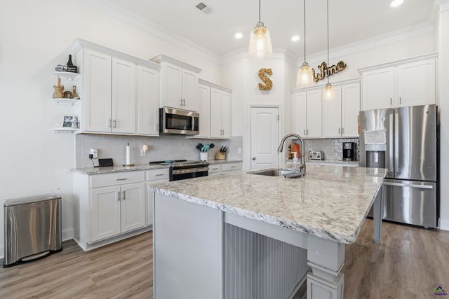 614 Samantha Brooke Way, Bonaire, GA 31005