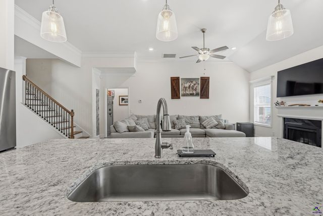 614 Samantha Brooke Way, Bonaire, GA 31005