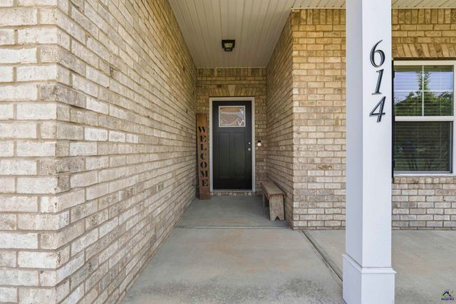 614 Samantha Brooke Way, Bonaire, GA 31005
