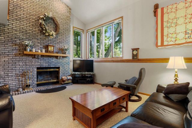 W5502 Evergreen ROAD, Elkhorn, WI 53121