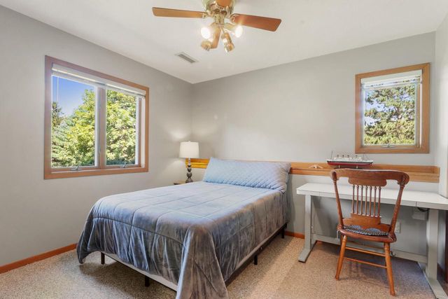 W5502 Evergreen ROAD, Elkhorn, WI 53121