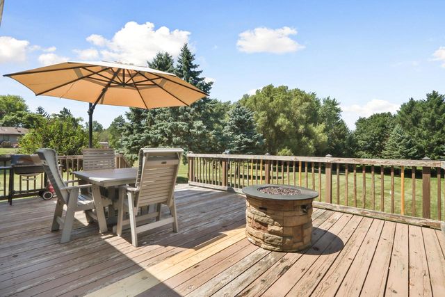 W5502 Evergreen ROAD, Elkhorn, WI 53121