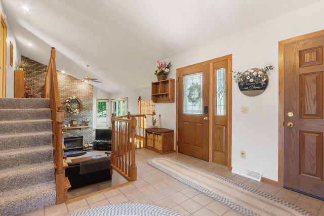 W5502 Evergreen ROAD, Elkhorn, WI 53121