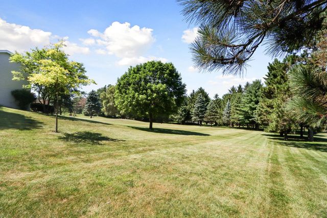 W5502 Evergreen ROAD, Elkhorn, WI 53121