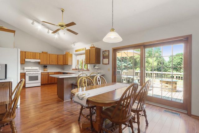 W5502 Evergreen ROAD, Elkhorn, WI 53121