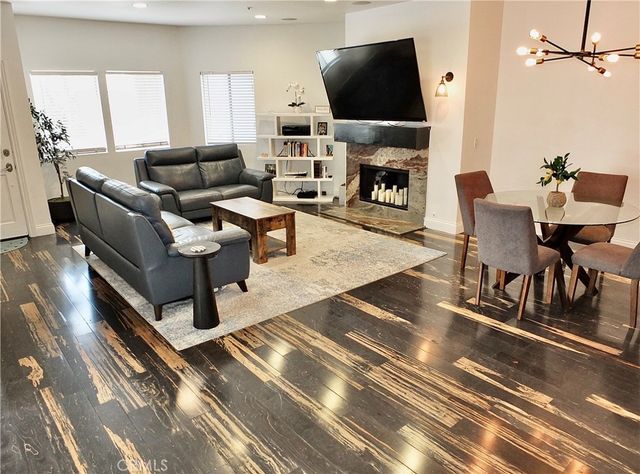 16912 Sims 103, Huntington Beach, CA 92649