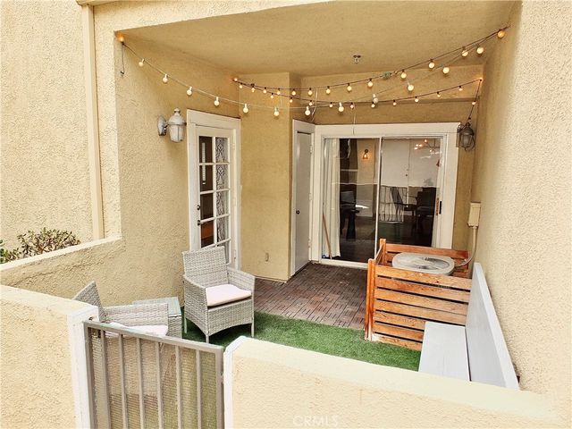 16912 Sims 103, Huntington Beach, CA 92649