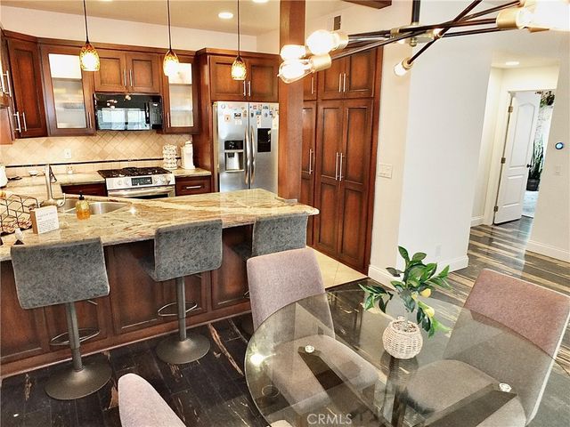 16912 Sims 103, Huntington Beach, CA 92649