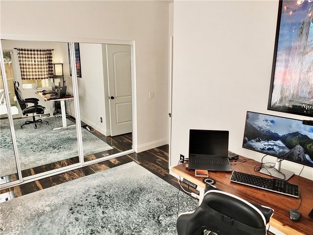 16912 Sims 103, Huntington Beach, CA 92649