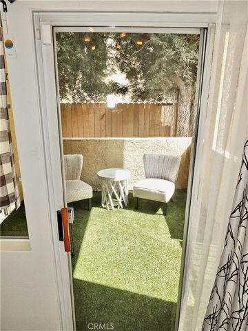 16912 Sims 103, Huntington Beach, CA 92649