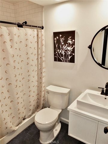 16912 Sims 103, Huntington Beach, CA 92649