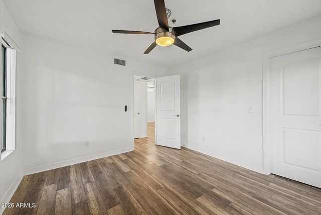 2025 E CAMPBELL Avenue 127, Phoenix, AZ 85016